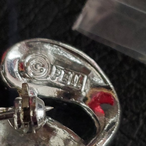 Vintage PELL Winking Cat Pin Brooch Silver Tone with Clear Rhinestones Green Eye - Picture 3 of 8